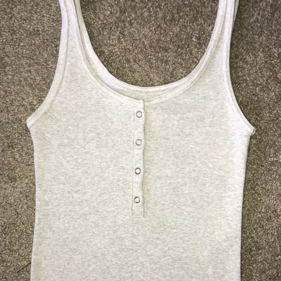 Abercrombie & Fitch Tank Tops XS - Picture 2 of 6